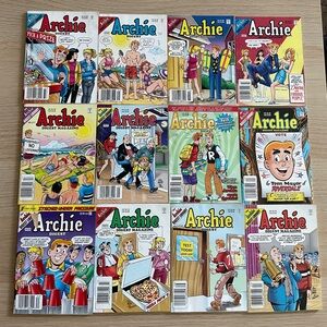 Archie Comics - 12 Archie Digests